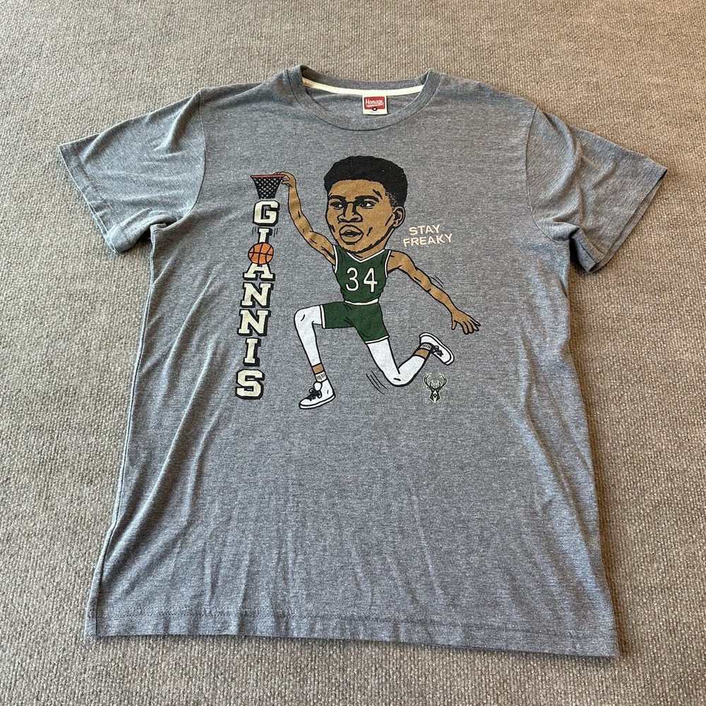 Homage Giannis T-Shirt Men's M Milwaukee Bucks Stay Freaky Single Stitch NBA - Picture 1 of 9
